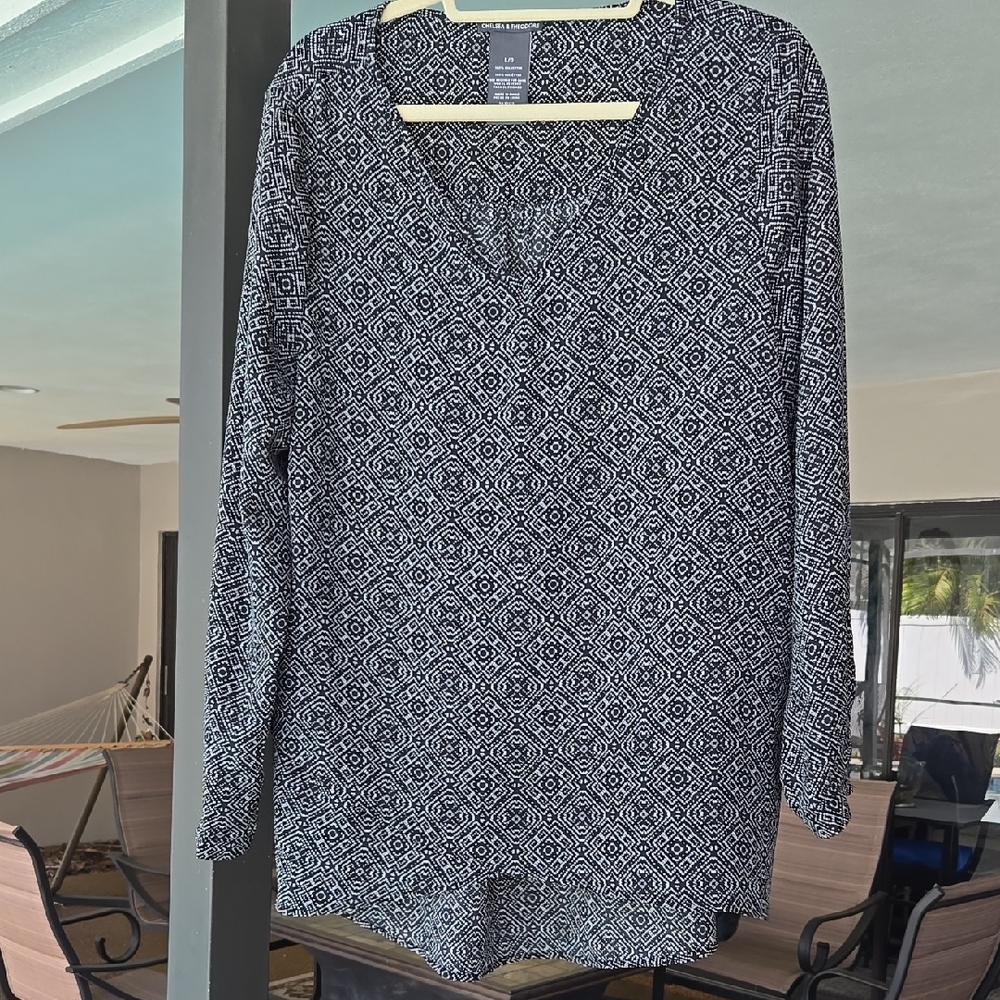 Chelsea & Theodore Black and White Patterned Blouse